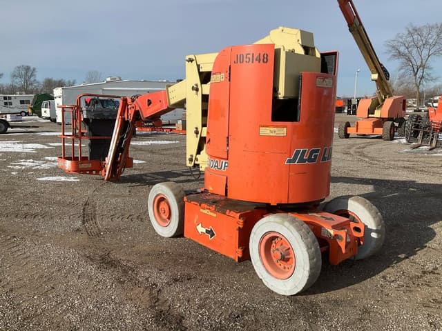 Image of JLG E300AJP equipment image 2