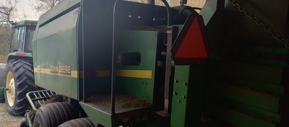 Main image John Deere 100