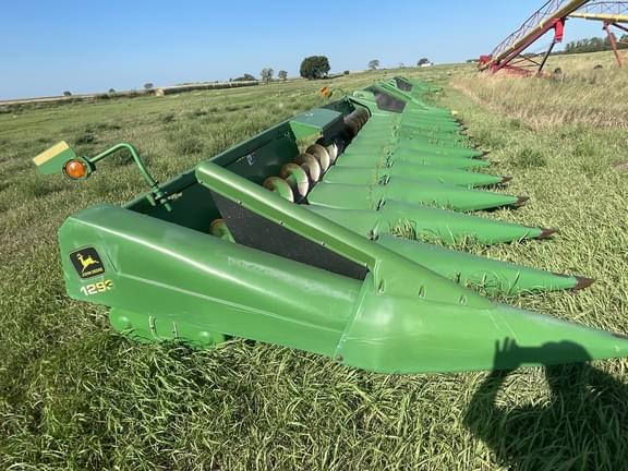 Image of John Deere 1293 equipment image 3