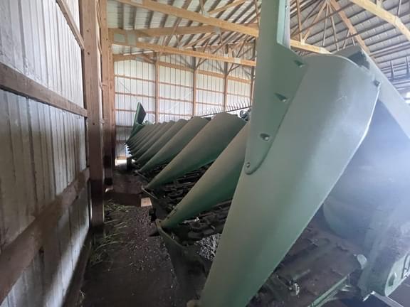 Image of John Deere 1293 equipment image 2