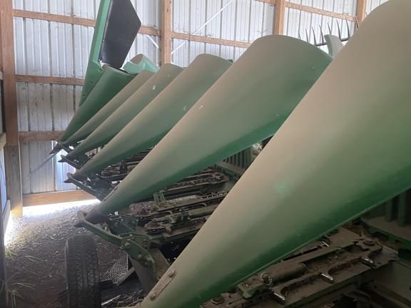 Image of John Deere 1293 equipment image 3