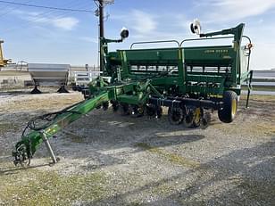 Main image John Deere 1530 0