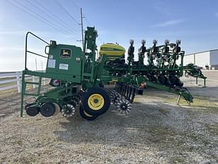 Main image John Deere 1530 11