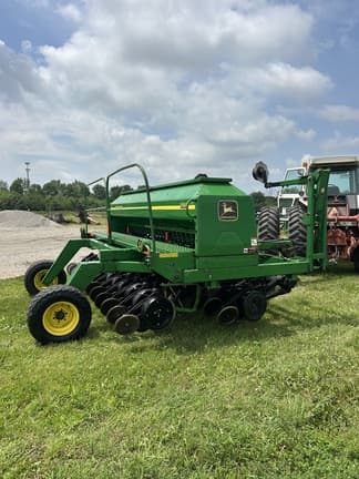 Image of John Deere 1560 equipment image 4