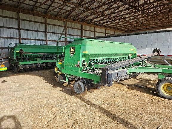 Image of John Deere 1560 equipment image 1