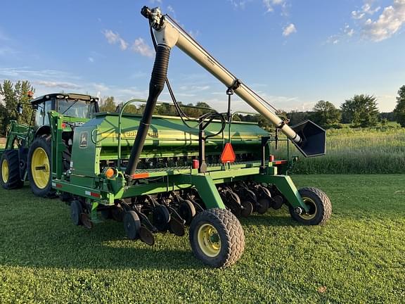 Image of John Deere 1560 equipment image 2