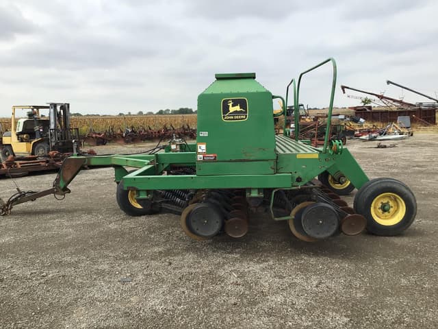 Image of John Deere 1560 equipment image 3