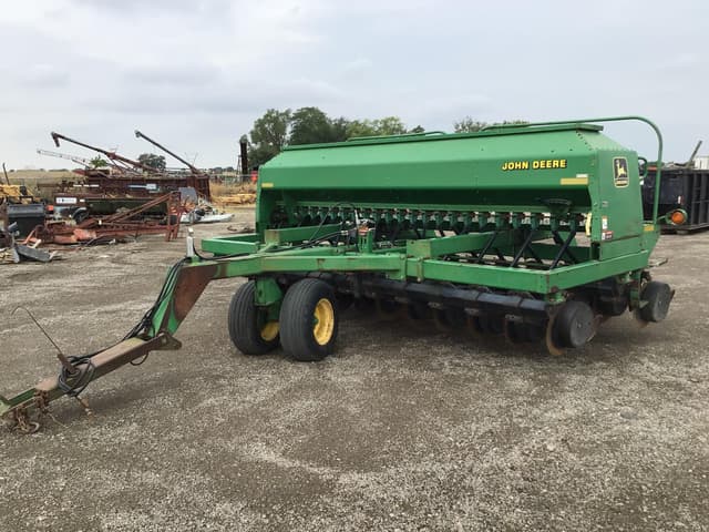 Image of John Deere 1560 equipment image 1