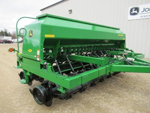 Image of John Deere 1560 equipment image 4