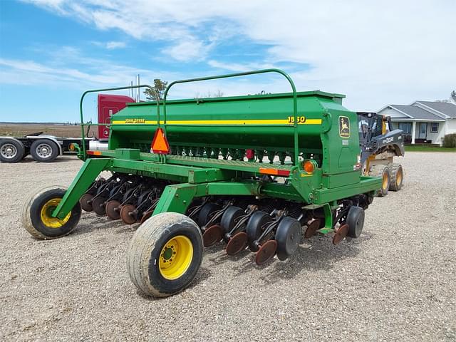 Image of John Deere 1560 equipment image 2