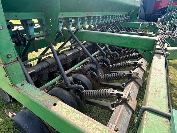 Image of John Deere 1560 equipment image 3