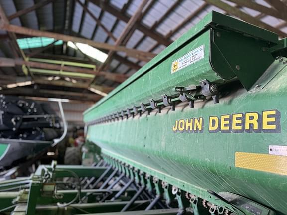 Image of John Deere 1560 equipment image 4