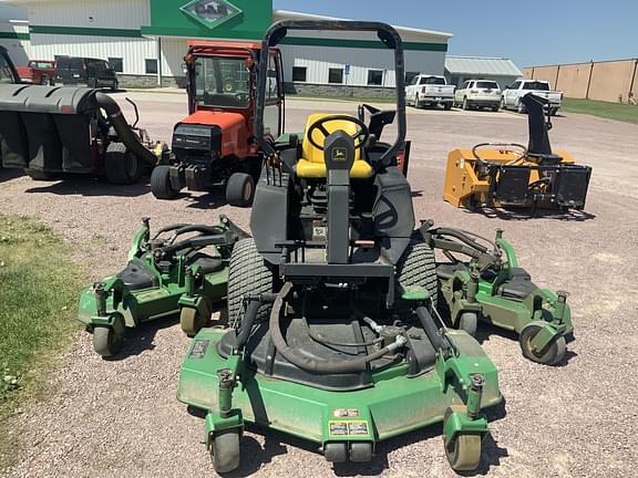 Image of John Deere 1600 equipment image 2