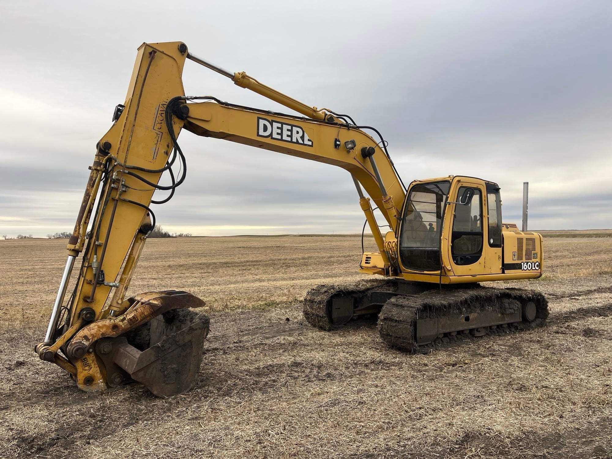 2000 John Deere 160LC Equipment Image0