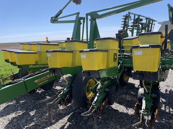 Main image John Deere 1760