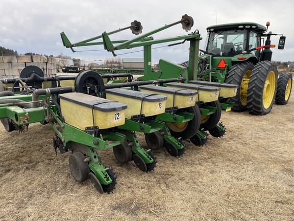 Image of John Deere 1770 equipment image 4