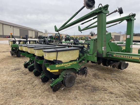 Image of John Deere 1770 equipment image 3