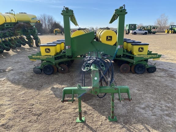 Main image John Deere 1770