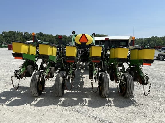 Image of John Deere 1770 equipment image 4