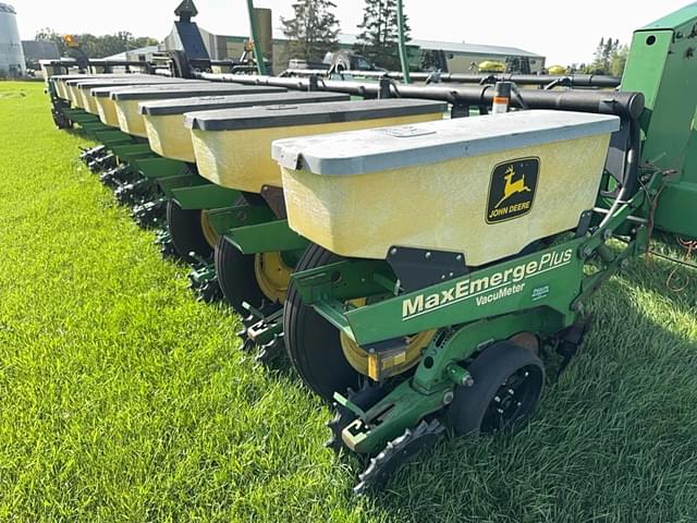 Image of John Deere 1770 equipment image 3