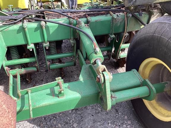 Image of John Deere 1780 equipment image 1