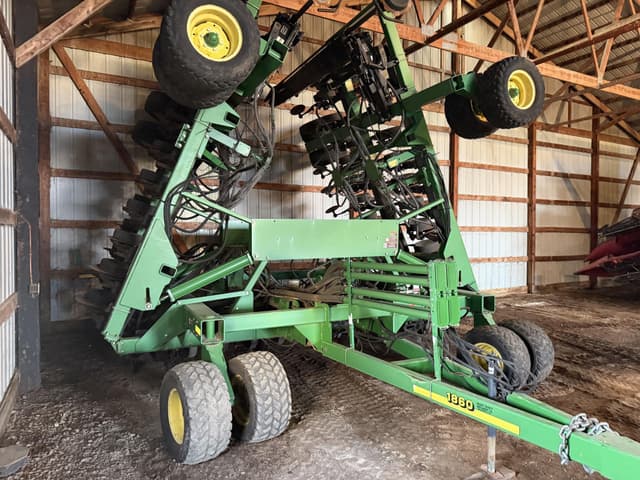 Image of John Deere 1860 equipment image 2