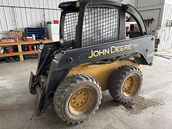 Image of John Deere 240 Primary image