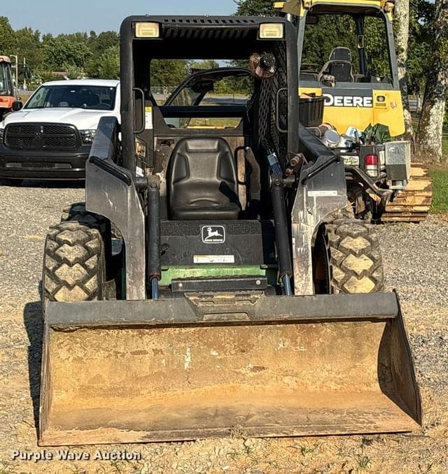 Image of John Deere 240 equipment image 1
