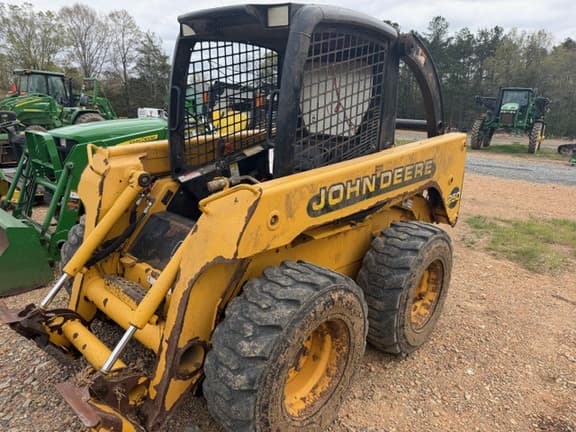 Image of John Deere 250 equipment image 2