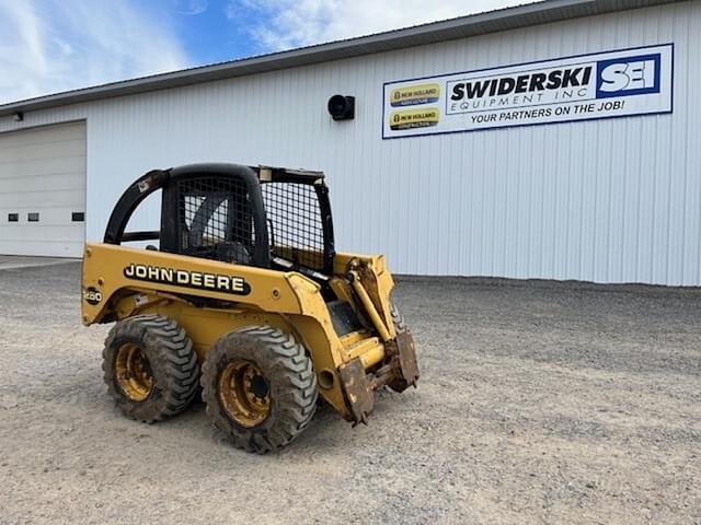 Image of John Deere 250 equipment image 1