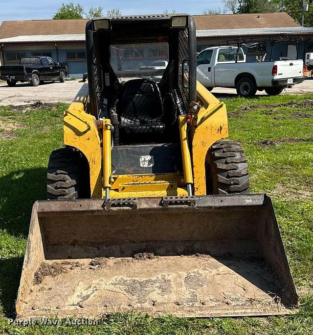 Image of John Deere 250 equipment image 1