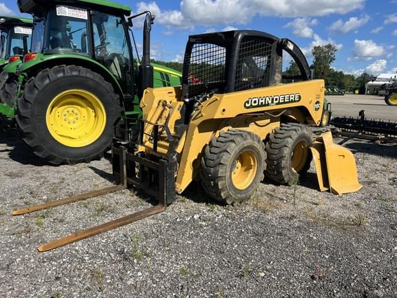 Image of John Deere 260 equipment image 1