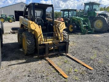 Main image John Deere 260