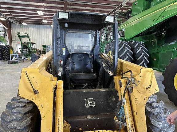 Image of John Deere 270 equipment image 3