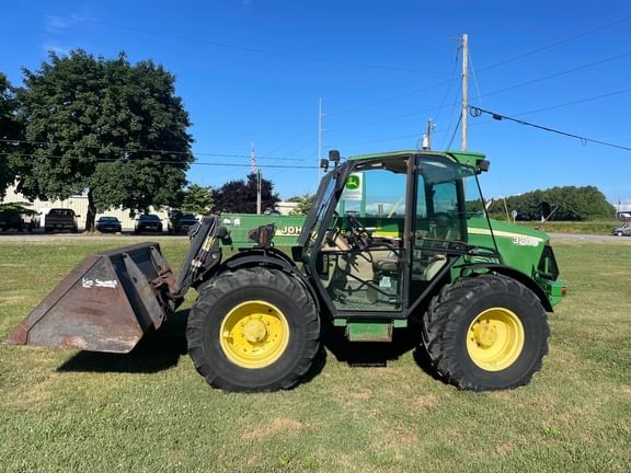 Main image John Deere 3200