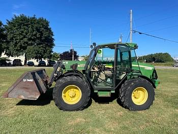 2000 John Deere 3200 Equipment Image0