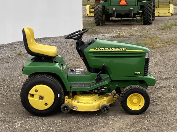 Image of John Deere 325 equipment image 1