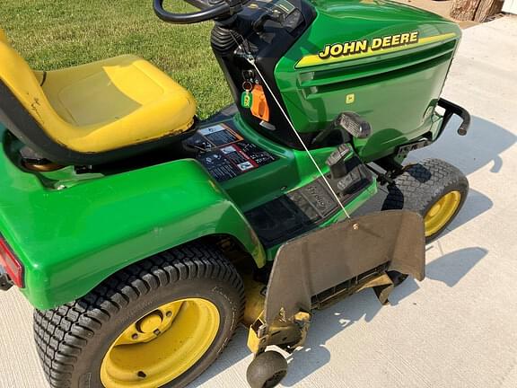 Image of John Deere 335 equipment image 4