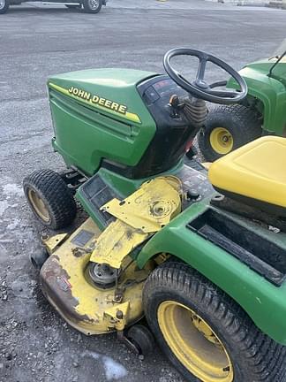 Image of John Deere 345 equipment image 3