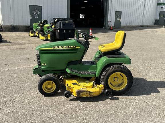 Image of John Deere 345 equipment image 1