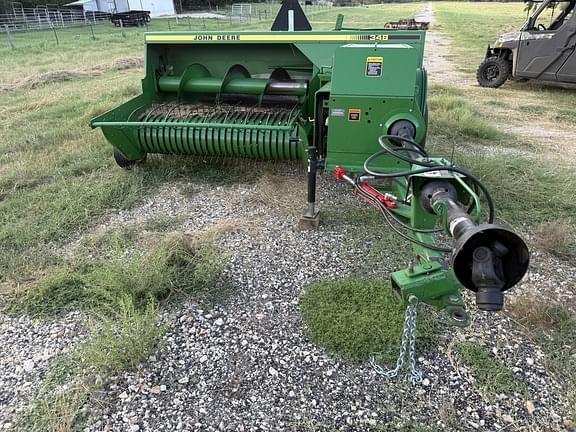 Image of John Deere 348 equipment image 2