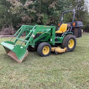 2000 John Deere 4100 Image