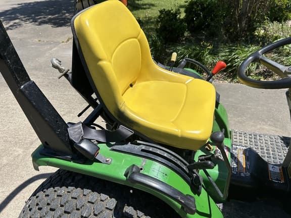Image of John Deere 4100 equipment image 3