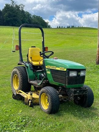 Image of John Deere 4100 equipment image 2