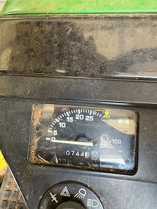 Image of John Deere 4100 equipment image 3