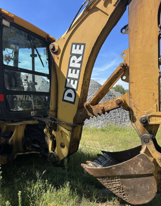 Image of John Deere 410E Turbo equipment image 2