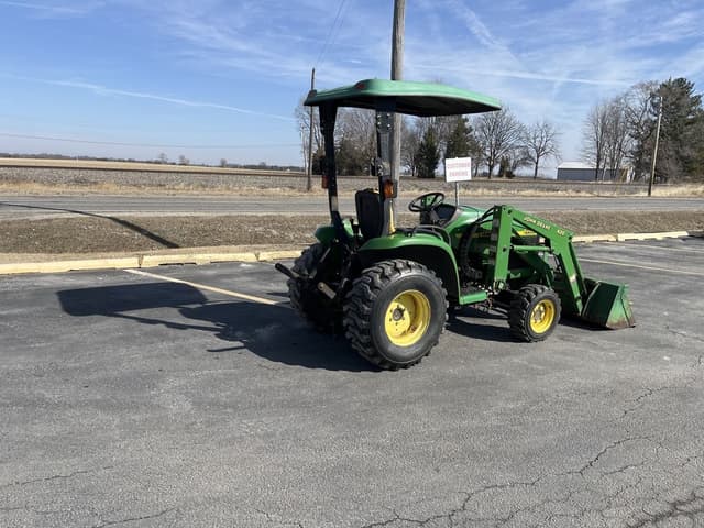 Image of John Deere 4200 equipment image 2