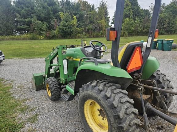 Image of John Deere 4200 equipment image 4
