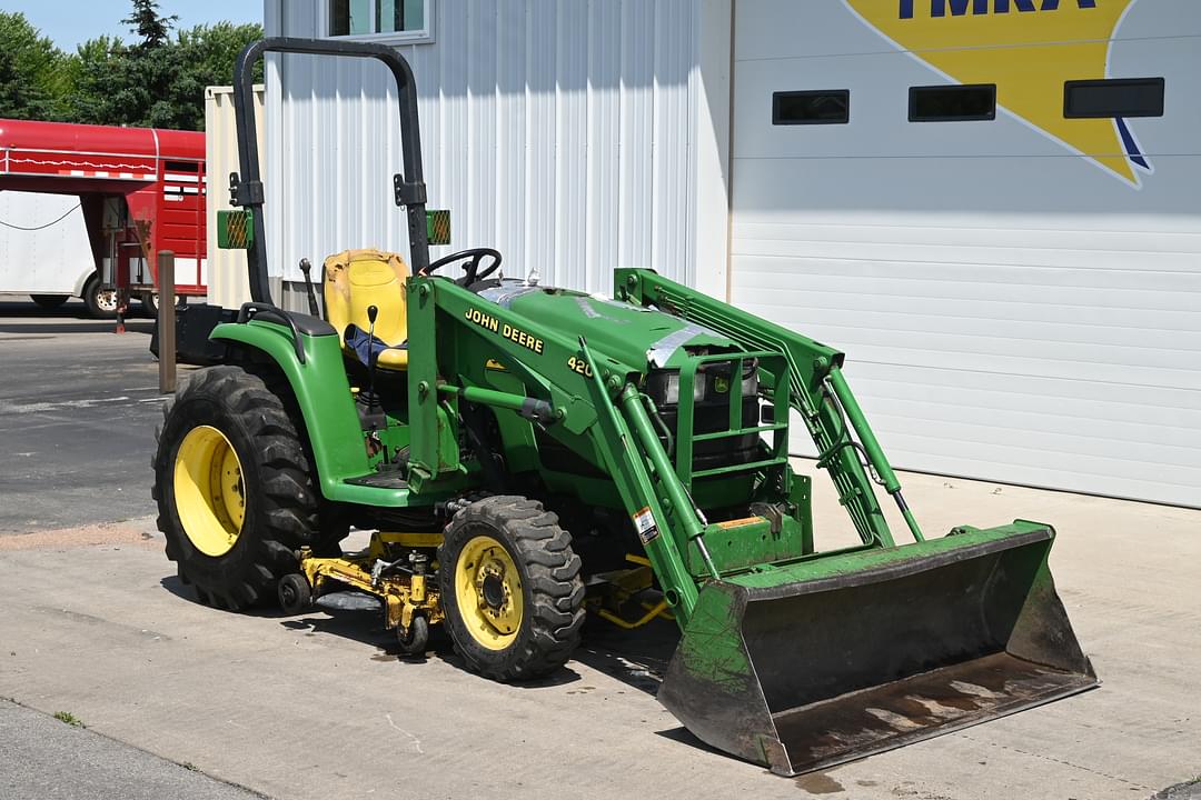 Image of John Deere 4200 Primary image