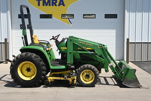 Image of John Deere 4200 equipment image 1